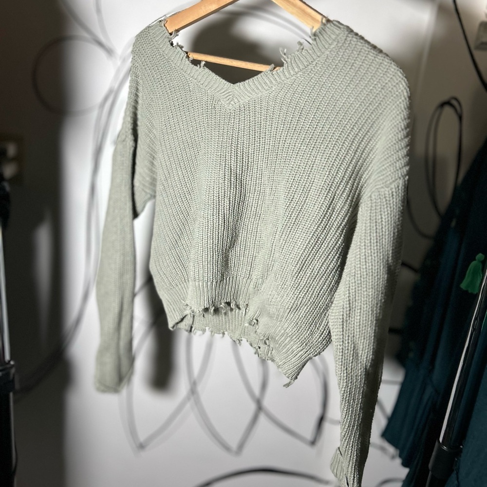 Jessica Simpson Cropped Light Green Sweater Ragged Edges Women’s Small - Picture 6 of 6